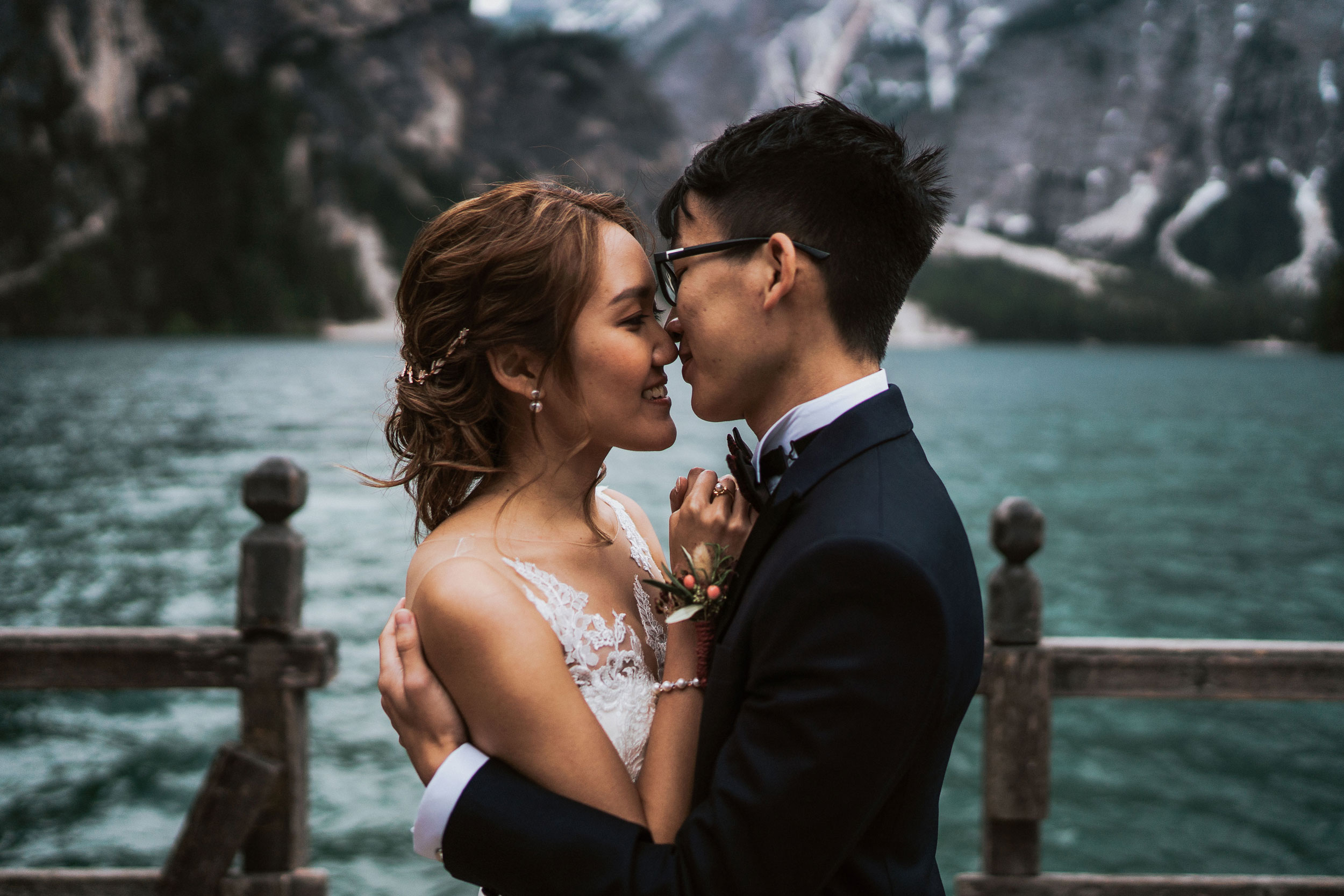 bridal-hair-and-makeup-Pragser-Wildsee-italy-Wedding-006 bridalhairandmakeup makeup artist Pragser Wildsee italy destination Wedding